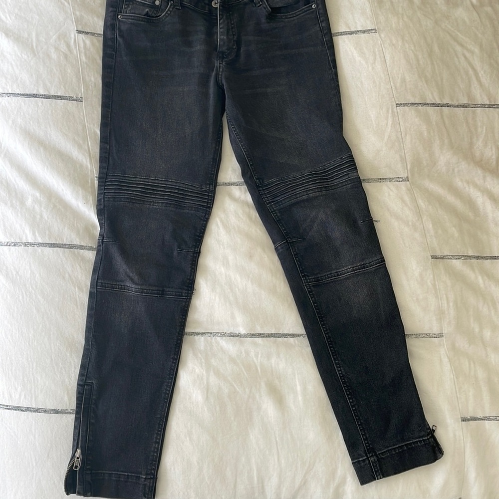 Black jeans with zipper